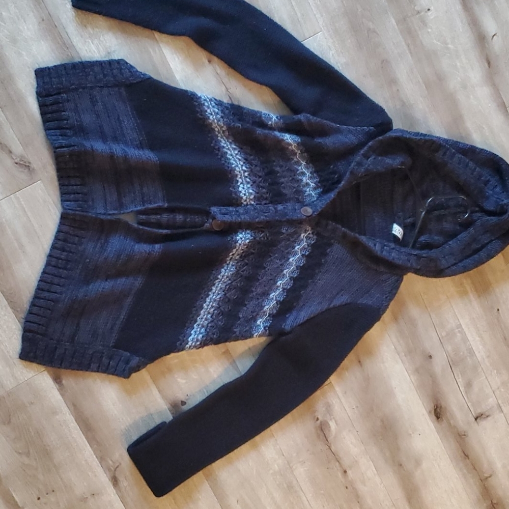 BKE SWEATER